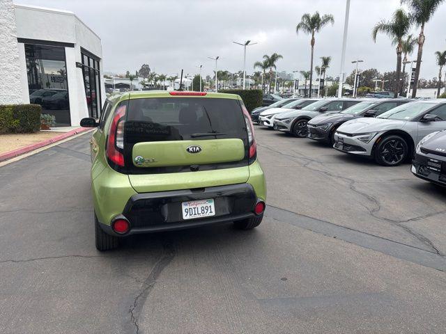 2016 Kia Soul +