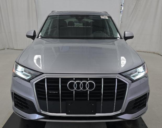 2022 Audi Q7 Premium 55 TFSI quattro Tiptronic