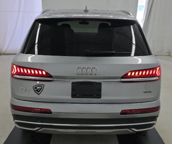 2022 Audi Q7 Premium 55 TFSI quattro Tiptronic