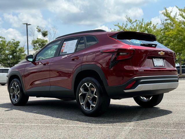2025 Chevrolet Trax FWD LT