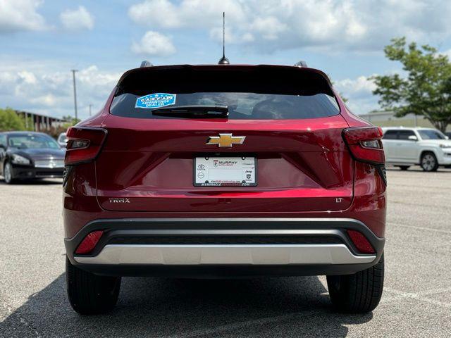 2025 Chevrolet Trax FWD LT