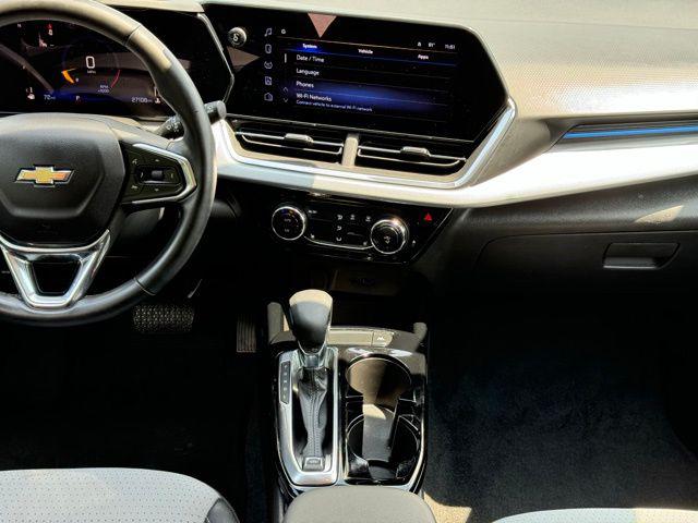 2025 Chevrolet Trax FWD LT