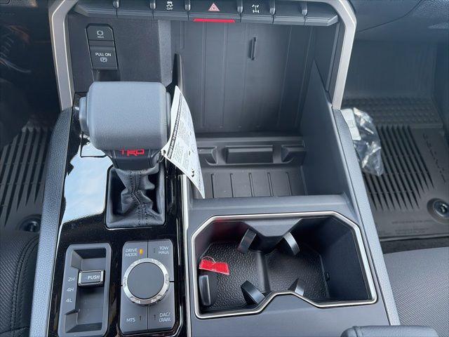 2026 Toyota Tundra SR5 CrewMax 5.5' Bed