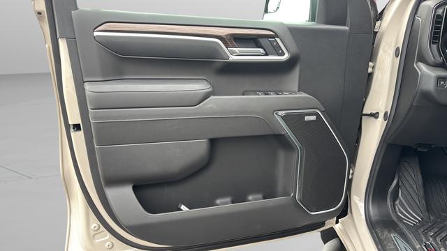 2026 Chevrolet Silverado 1500 4WD Crew Cab Standard Bed RST