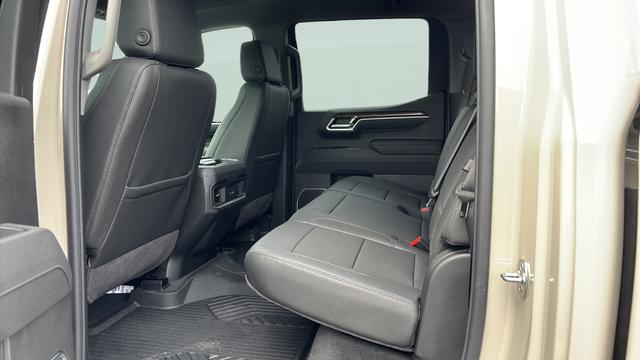 2026 Chevrolet Silverado 1500 4WD Crew Cab Standard Bed RST
