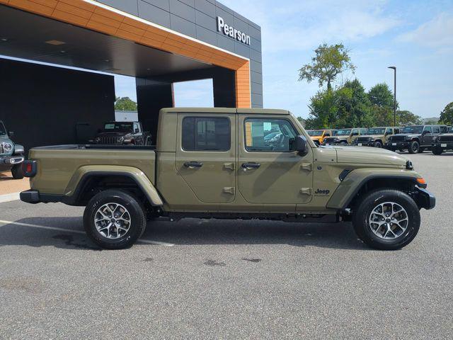 2026 Jeep Gladiator GLADIATOR SPORT S 4X4 2026 Jeep Gladiator GLADIATOR SPORT S 4X4
