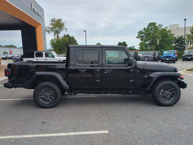 2026 Jeep Gladiator GLADIATOR SPORT S 4X4 2026 Jeep Gladiator GLADIATOR SPORT S 4X4