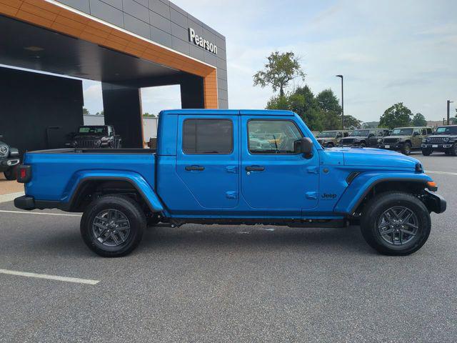 2026 Jeep Gladiator GLADIATOR SPORT S 4X4 2026 Jeep Gladiator GLADIATOR SPORT S 4X4