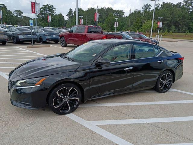 2023 Nissan Altima SL FWD