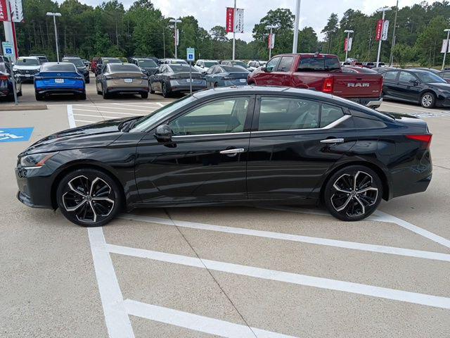 2023 Nissan Altima SL FWD