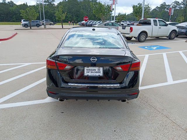 2023 Nissan Altima SL FWD