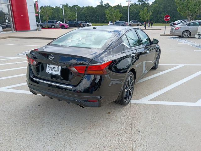2023 Nissan Altima SL FWD