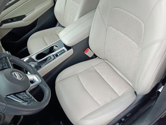 2023 Nissan Altima SL FWD