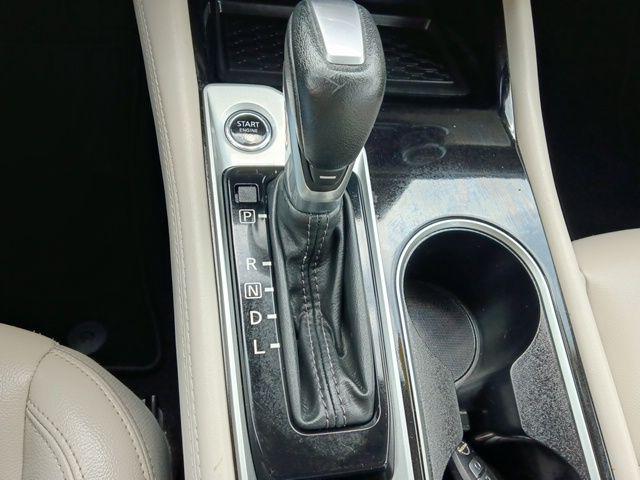 2023 Nissan Altima SL FWD