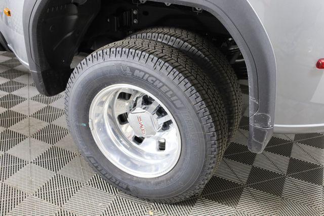 2026 GMC Sierra 3500HD Crew Cab, Long Bed, SLT Dual Rear Wheel, 4WD