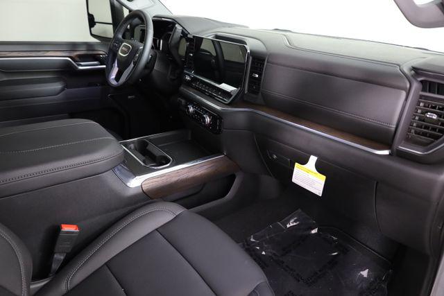 2026 GMC Sierra 3500HD Crew Cab, Long Bed, SLT Dual Rear Wheel, 4WD