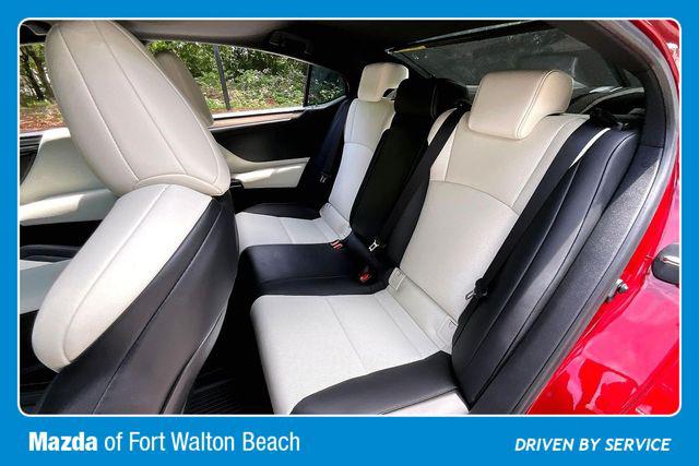 2024 Lexus ES 350 F SPORT Handling