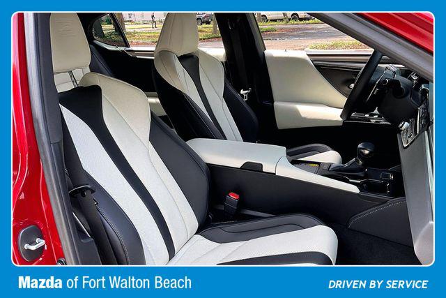 2024 Lexus ES 350 F SPORT Handling