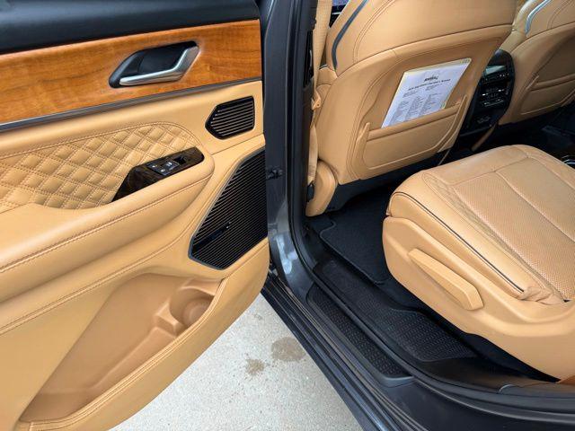 2024 Jeep Grand Cherokee L Summit Reserve 4x4