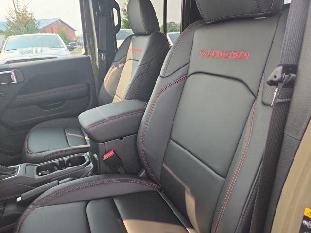 2026 Jeep Gladiator GLADIATOR SHADOW OPS 4X4 2026 Jeep Gladiator GLADIATOR SHADOW OPS 4X4