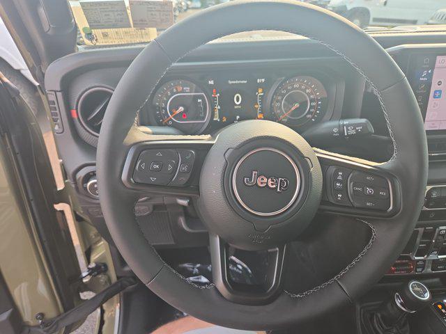 2026 Jeep Gladiator GLADIATOR SHADOW OPS 4X4 2026 Jeep Gladiator GLADIATOR SHADOW OPS 4X4