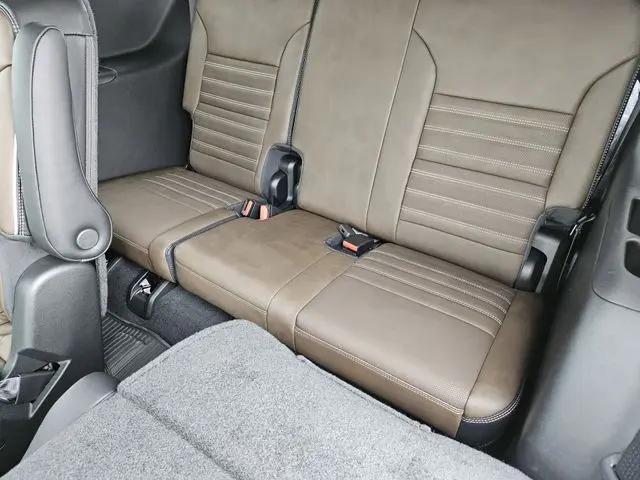2026 GMC Acadia Denali Ultimate AWD