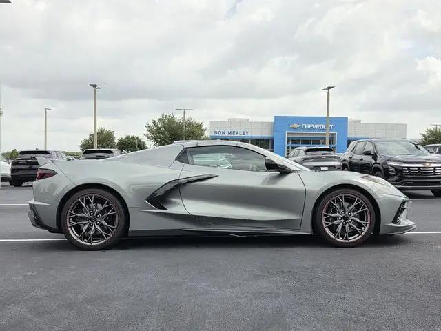 2024 Chevrolet Corvette Stingray RWD Convertible 2LT