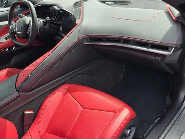 2024 Chevrolet Corvette Stingray RWD Convertible 2LT