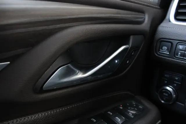 2024 GMC Yukon 4WD Denali