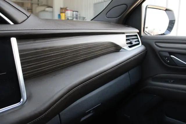 2024 GMC Yukon 4WD Denali
