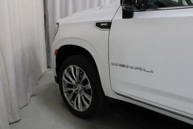 2024 GMC Yukon 4WD Denali