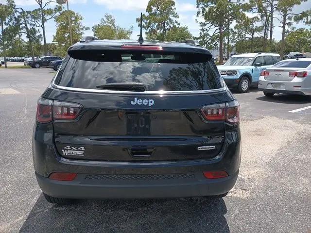 2022 Jeep Compass Latitude Lux 4x4