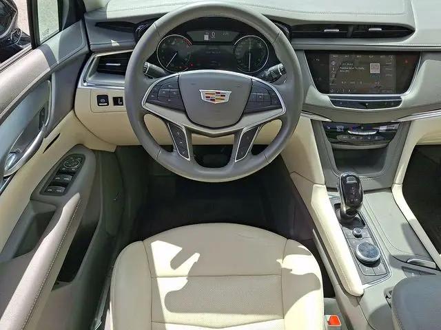2021 Cadillac XT5 Premium Luxury