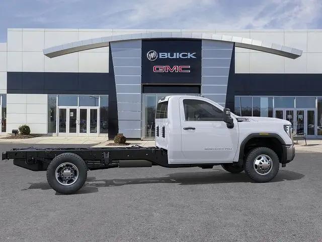 2026 GMC Sierra 3500HD Pro