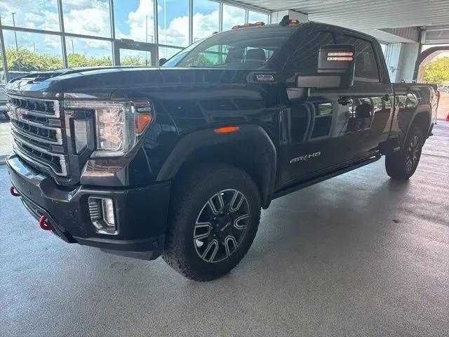 2023 GMC Sierra 2500HD 4WD Crew Cab Standard Bed AT4