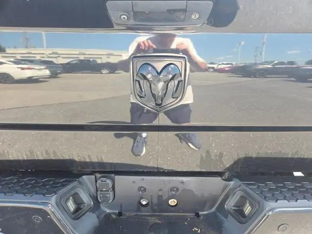 2018 Ram 1500 Big Horn Crew Cab 4x4 5'7" Box
