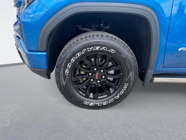 2022 GMC Sierra 1500 4WD Crew Cab Short Box AT4X