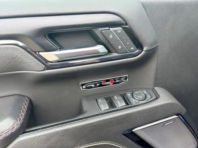 2022 GMC Sierra 1500 4WD Crew Cab Short Box AT4X