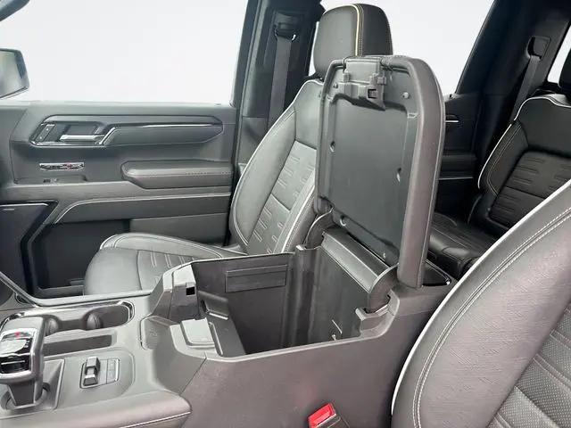 2022 GMC Sierra 1500 4WD Crew Cab Short Box AT4X