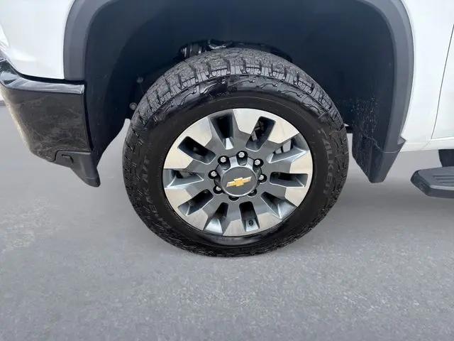 2023 Chevrolet Silverado 2500HD 4WD Double Cab Standard Bed Custom