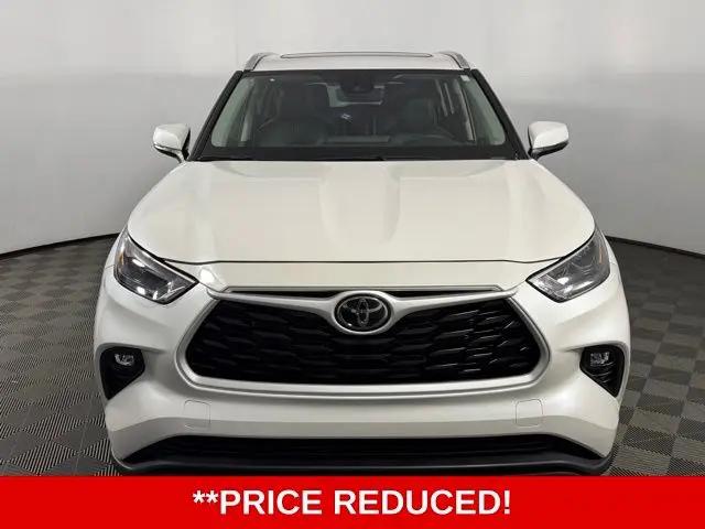 2025 Toyota Highlander XLE