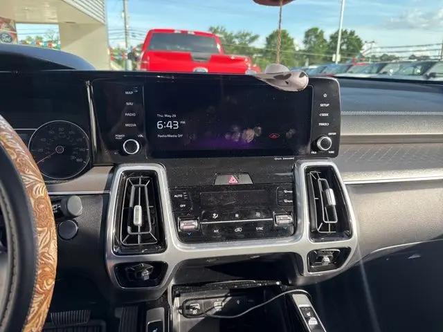 2022 Kia Sorento SX