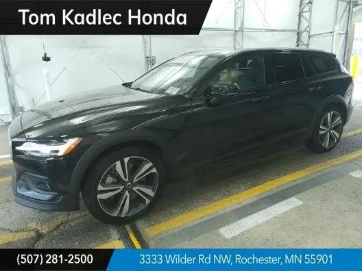 2025 Volvo V60 Cross Country Plus, B5 AWD Gas (mild hybrid) for sale in Rochester, MN