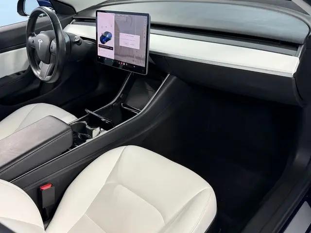 2018 Tesla Model 3 Performance