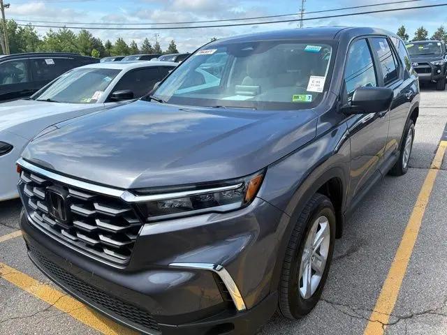 2023 Honda Pilot AWD LX