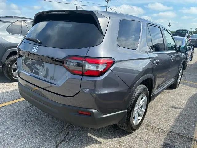 2023 Honda Pilot AWD LX