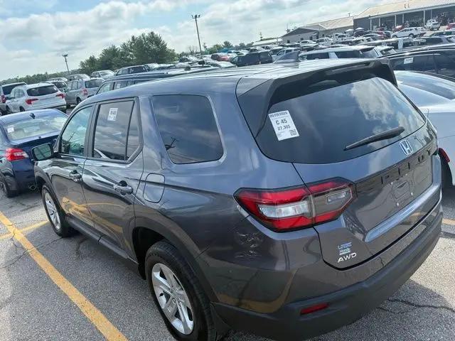 2023 Honda Pilot AWD LX