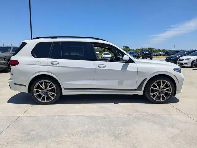 2021 BMW X7 M50i