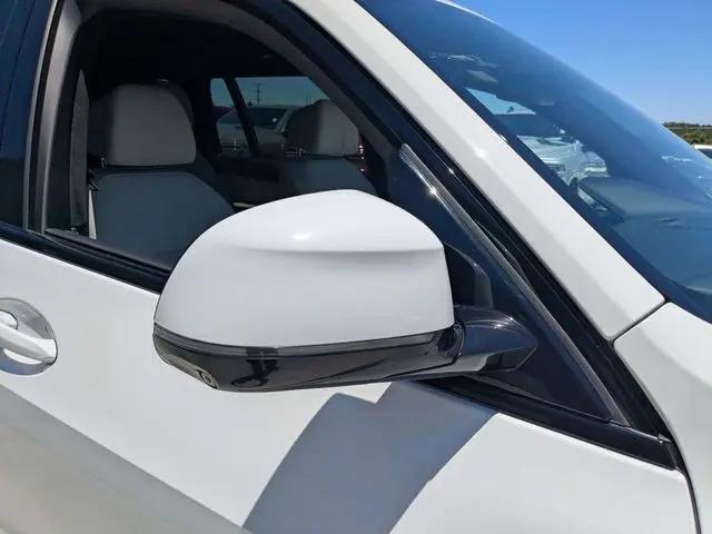 2021 BMW X7 M50i