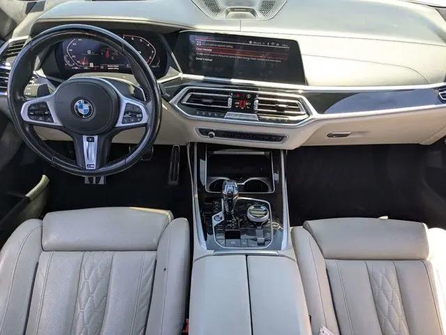 2021 BMW X7 M50i